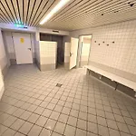 Appartement 6 Pers Aan Skilift Grootste Skigebied Nabij Bikepark Unieke Locatie Met Zeer Rustige Tuin In Het Bos En Het Gezellige Centrum Leuke Cafes Restaurants En Gratis Zwembad Sauna Relax Speelruimte Parkeerplaats Naast Der Brabander *