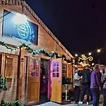 6 Pers Aan Skilift Grootste Skigebied Nabij Bikepark Unieke Locatie Met Zeer Rustige Tuin In Het Bos En Het Gezellige Centrum Leuke Cafes Restaurants En Gratis Zwembad Sauna Relax Speelruimte Parkeerplaats Naast Der Brabander Winterberg