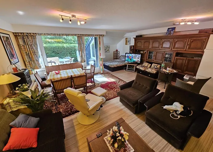 6 Pers Aan Skilift Grootste Skigebied Nabij Bikepark Unieke Locatie Met Zeer Rustige Tuin In Het Bos En Het Gezellige Centrum Leuke Cafes Restaurants En Gratis Zwembad Sauna Relax Speelruimte Parkeerplaats Naast Der Brabander * Winterberg