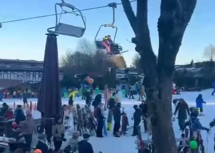Lejlighed 6 Pers Aan Skilift Grootste Skigebied Nabij Bikepark Unieke Locatie Met Zeer Rustige Tuin In Het Bos En Het Gezellige Centrum Leuke Cafes Restaurants En Gratis Zwembad Sauna Relax Speelruimte Parkeerplaats Naast Der Brabander