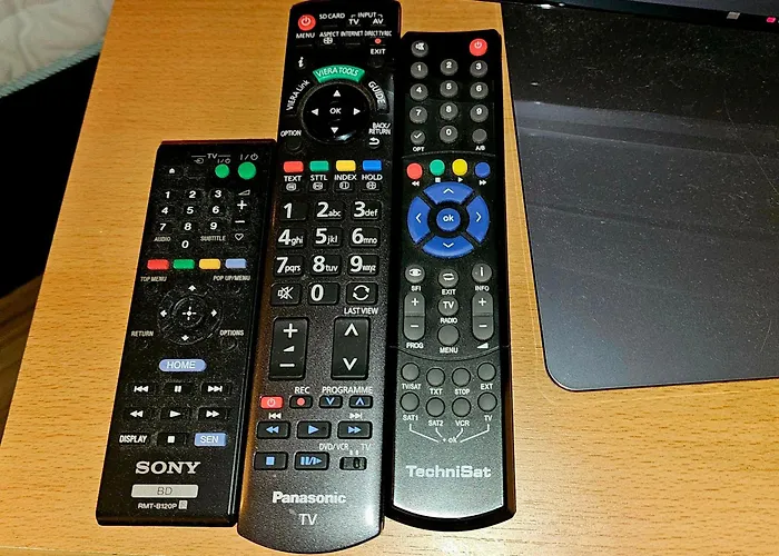 6 Pers Aan Skilift Grootste Skigebied Nabij Bikepark Unieke Locatie Met Zeer Rustige Tuin In Het Bos En Het Gezellige Centrum Leuke Cafes Restaurants En Gratis Zwembad Sauna Relax Speelruimte Parkeerplaats Naast Der Brabander Lejlighed